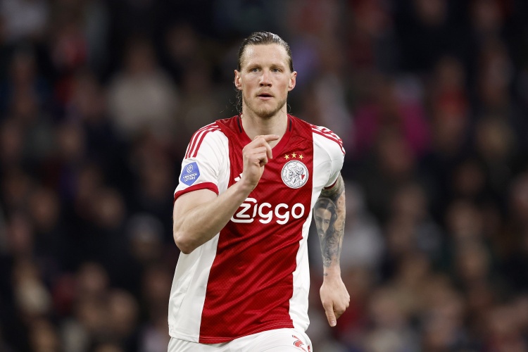 华体会.com-记录报：本菲卡有意免签韦霍斯特，特温特等多家俱乐部同时关注